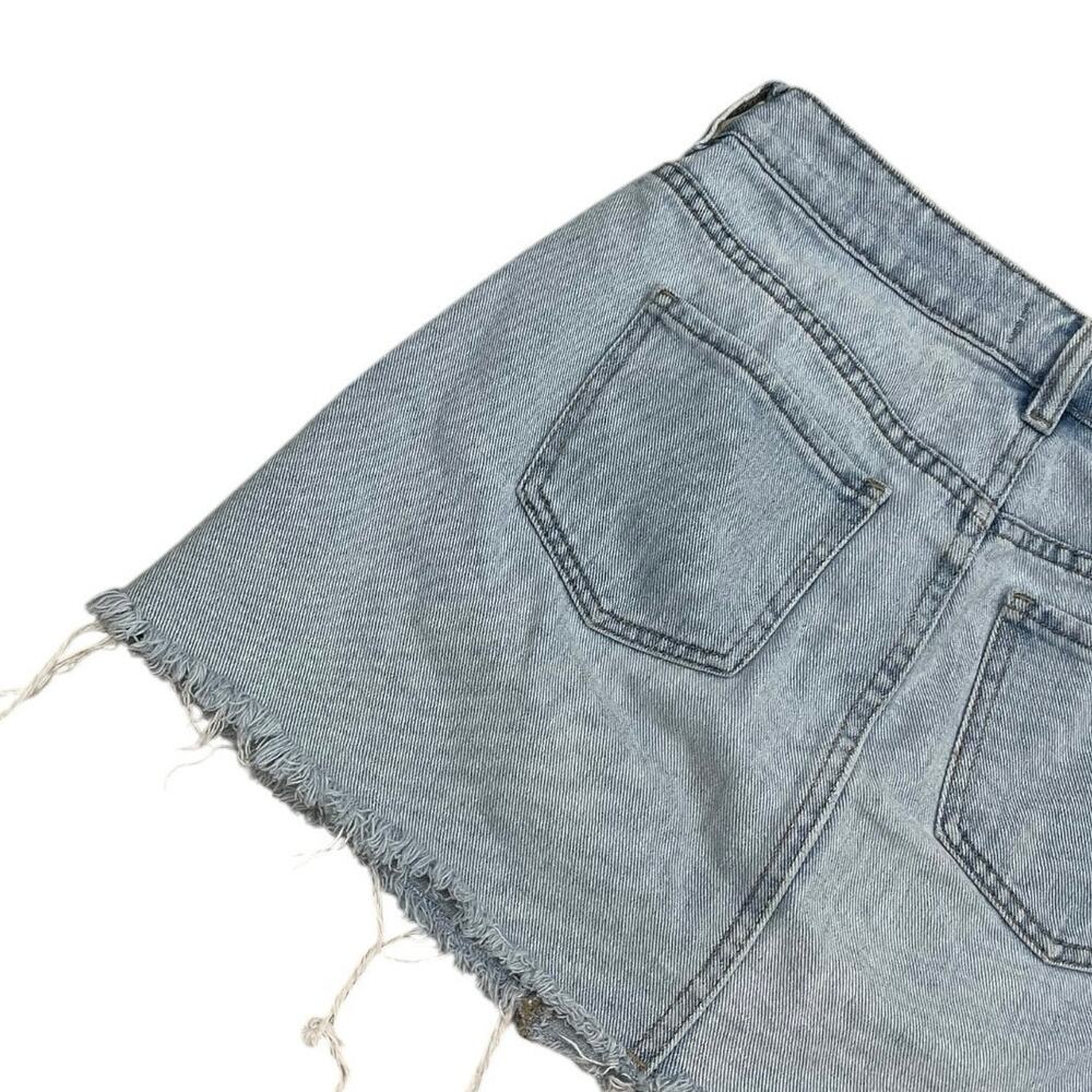 💙3 for $15 PacSun Denim Mini Jean Skirt - Picture 7 of 8